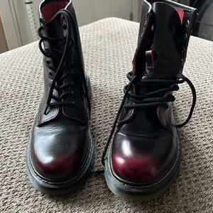Marke Niih unisex Combat boots black size 9.5 iconic reddish black leather boots